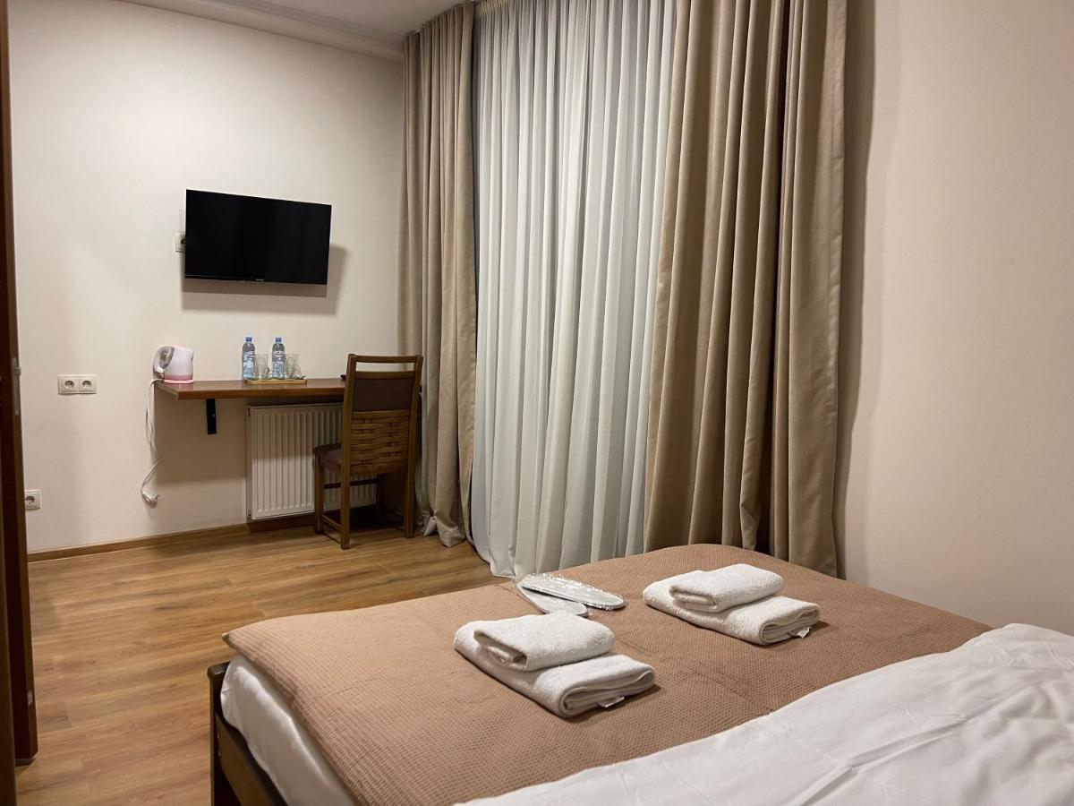 Art Family Hotel Tbilisi Eksteriør billede