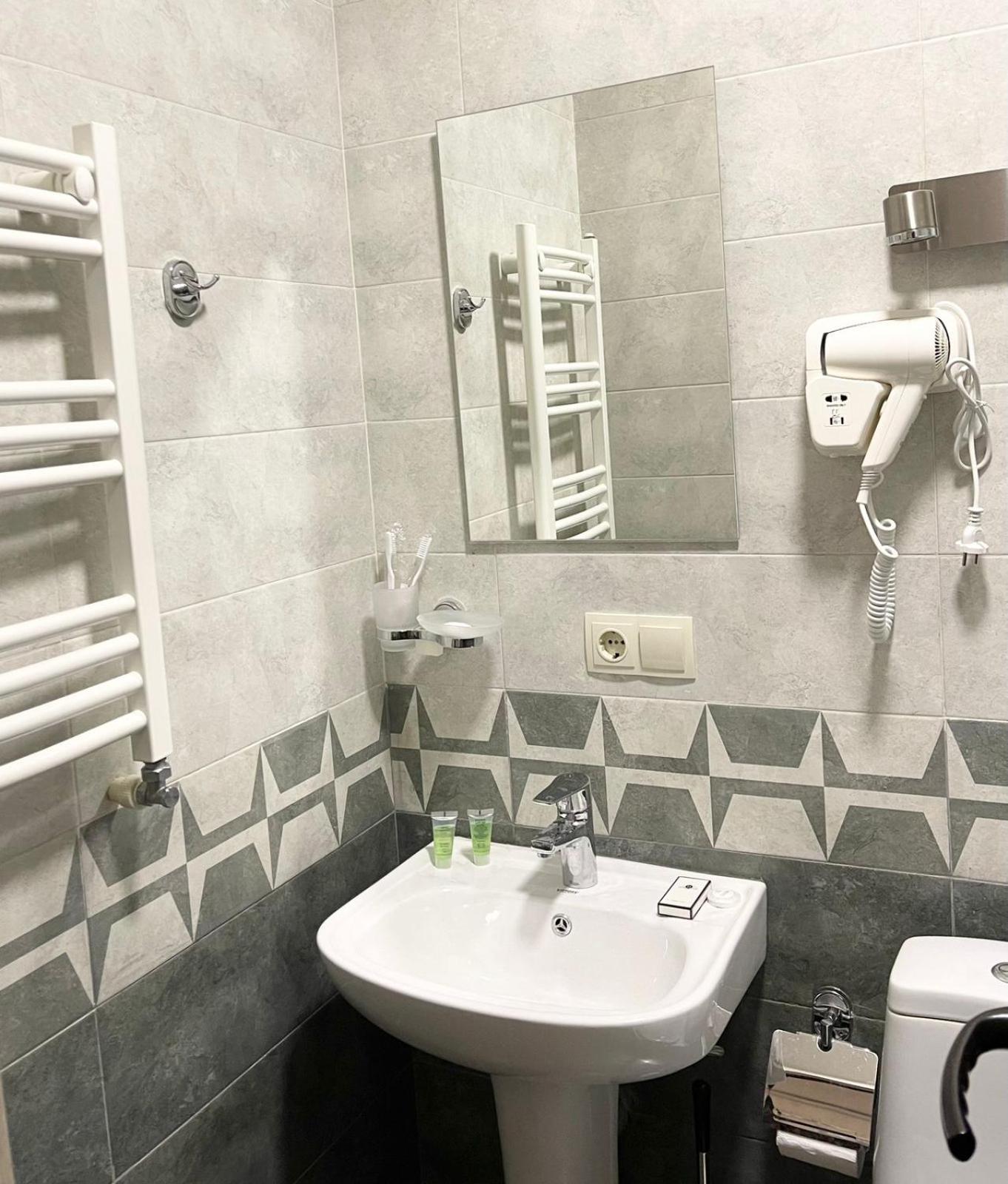 Art Family Hotel Tbilisi Eksteriør billede